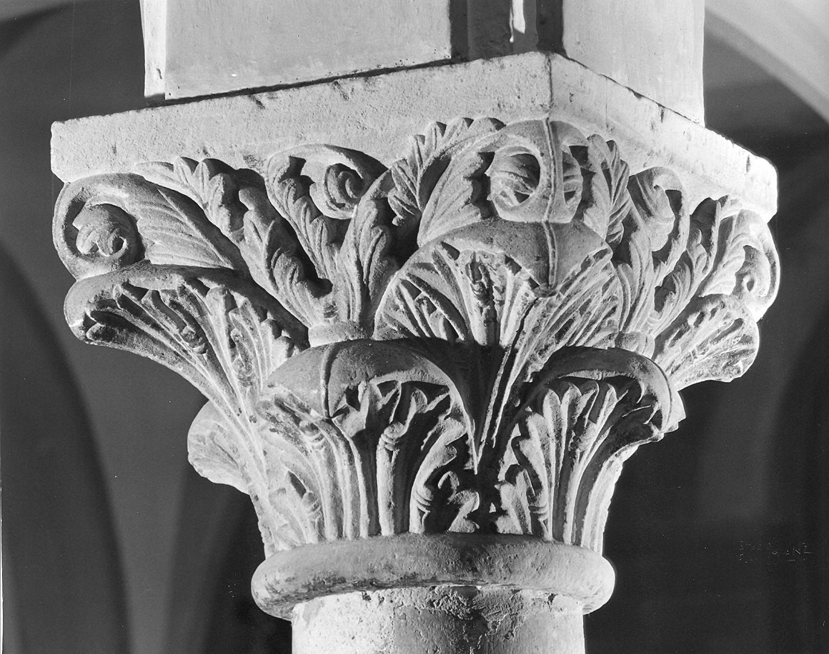 capitello - bottega piacentina (sec. XX)