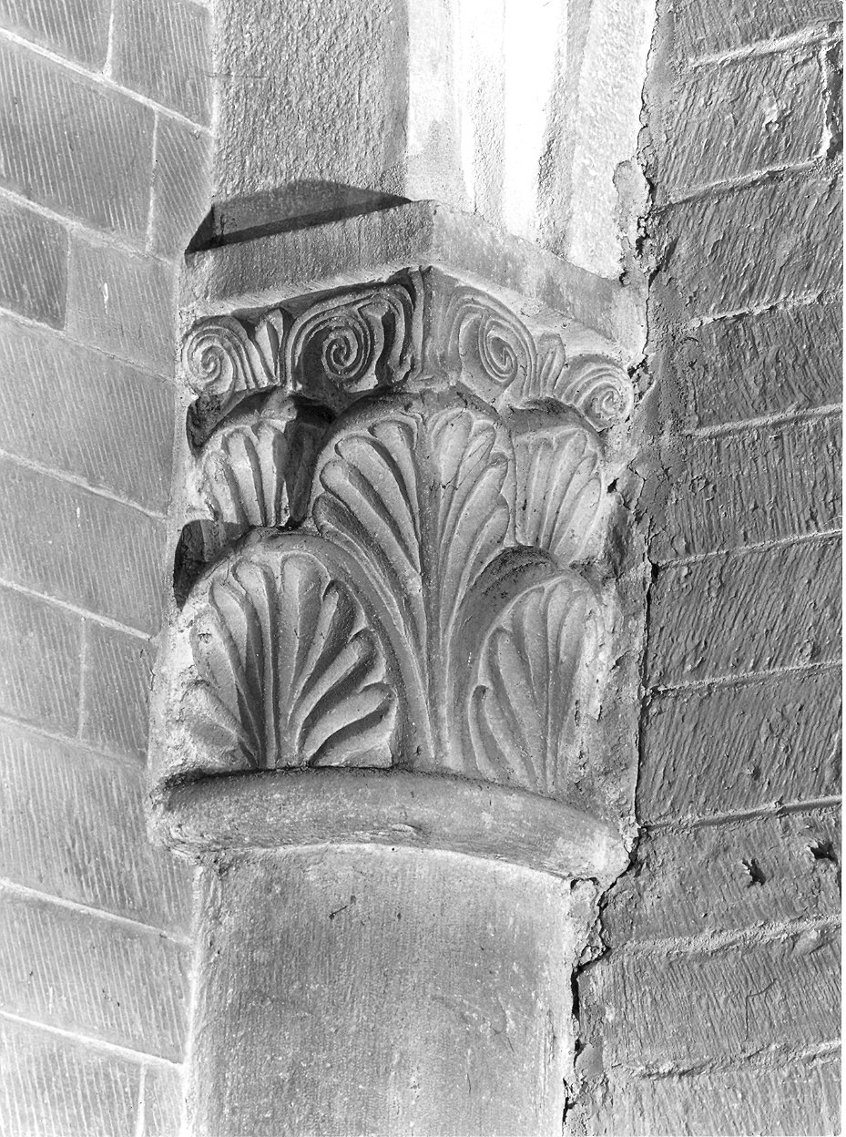 capitello - bottega piacentina (sec. XX)