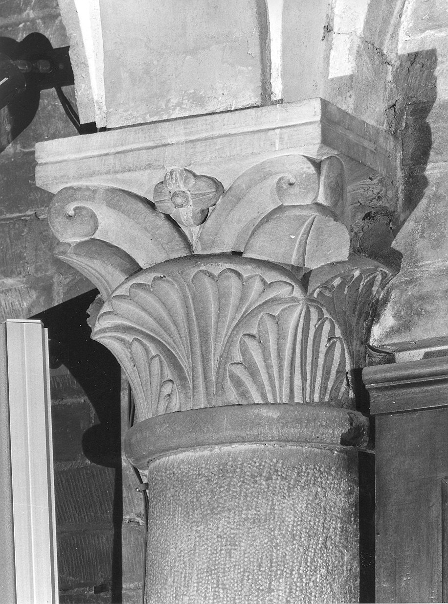 capitello - bottega piacentina (sec. XX)