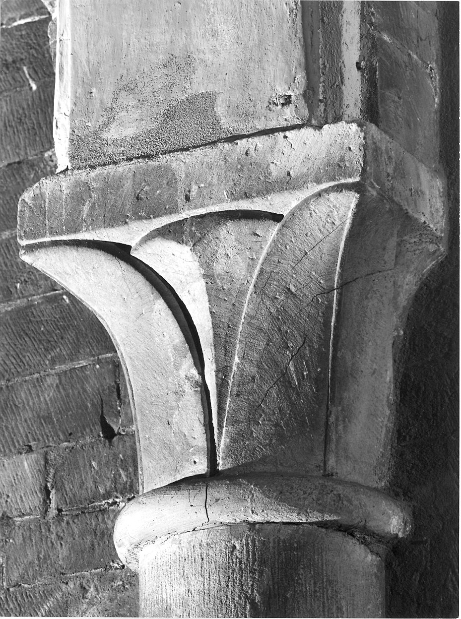 capitello - bottega piacentina (sec. XX)