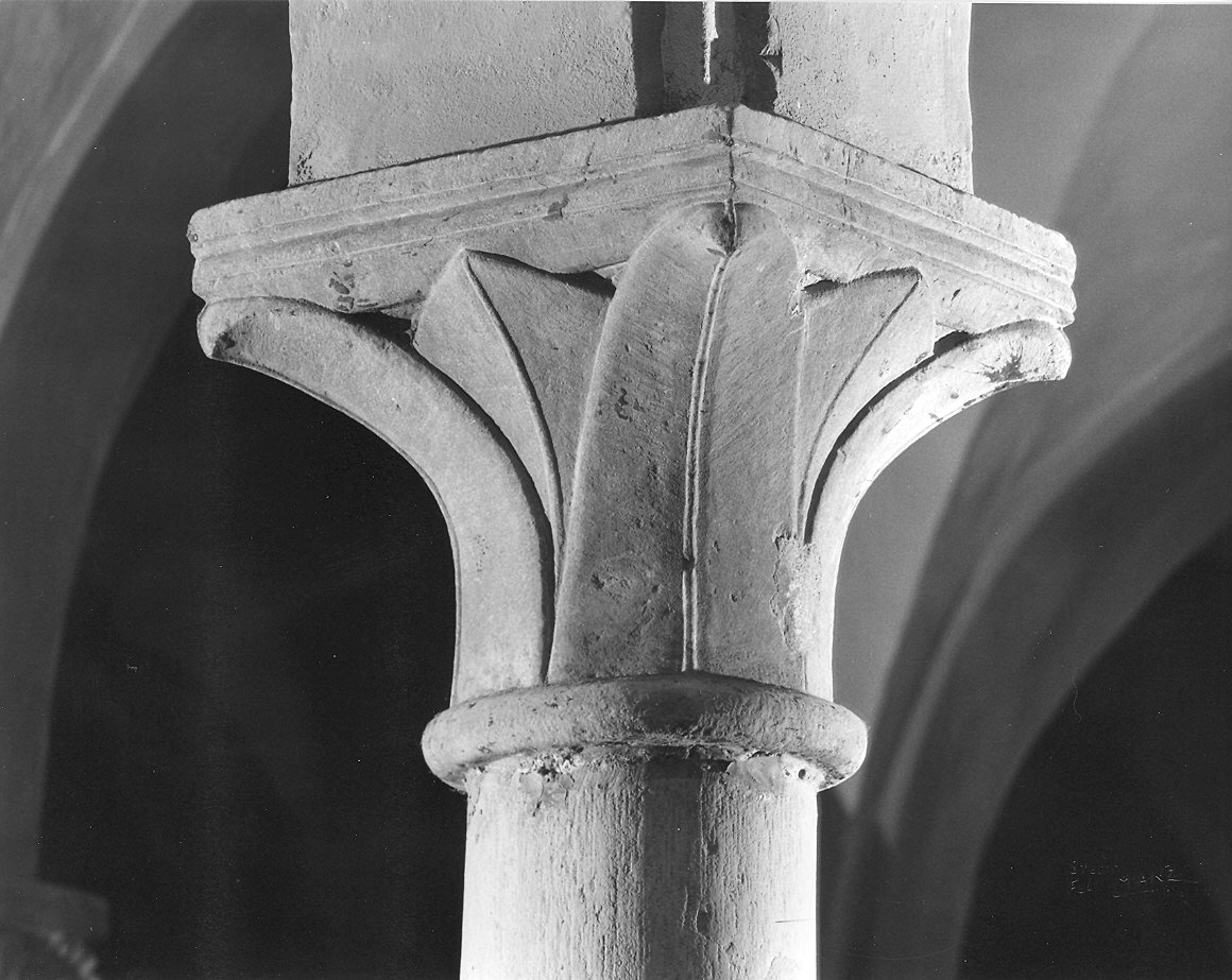 capitello - bottega piacentina (sec. XX)