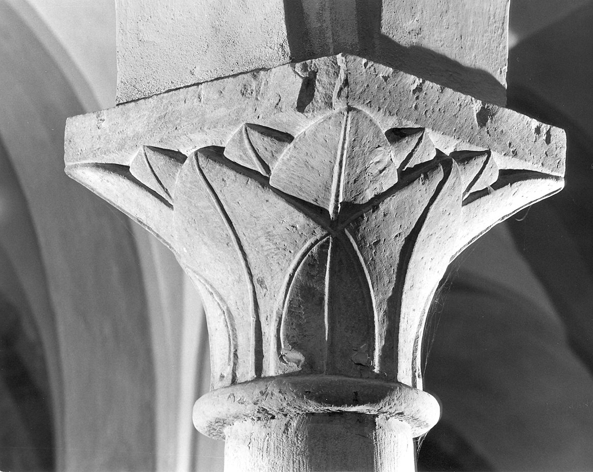 capitello - bottega piacentina (sec. XX)