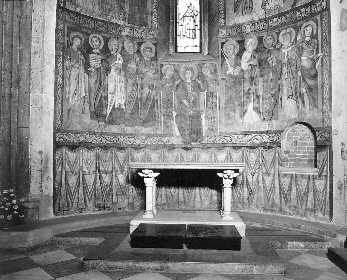 Santi (decorazione pittorica, complesso decorativo) di Morgari Luigi (sec. XIV, sec. XX)