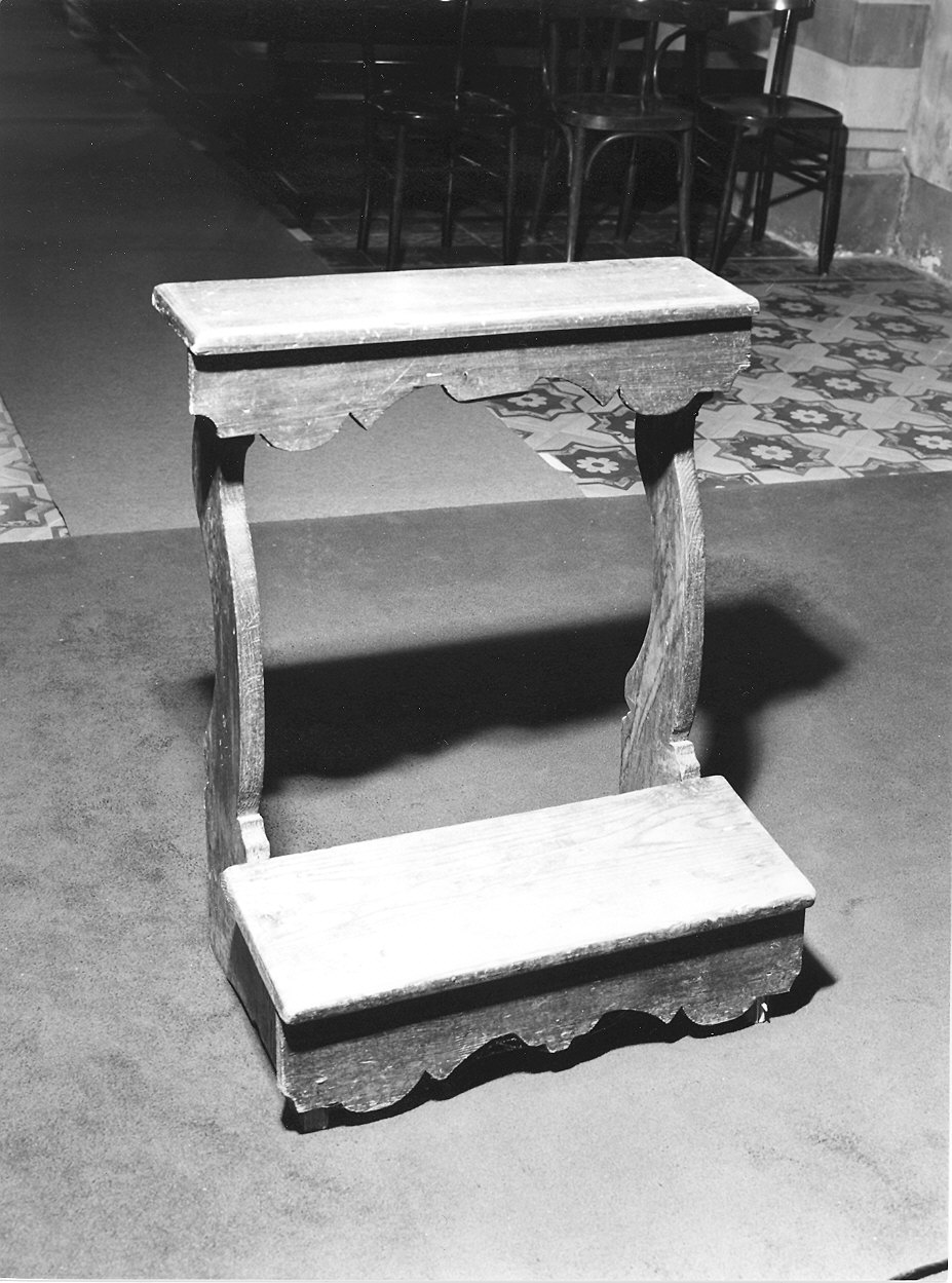 inginocchiatoio - ambito piacentino (sec. XVIII)