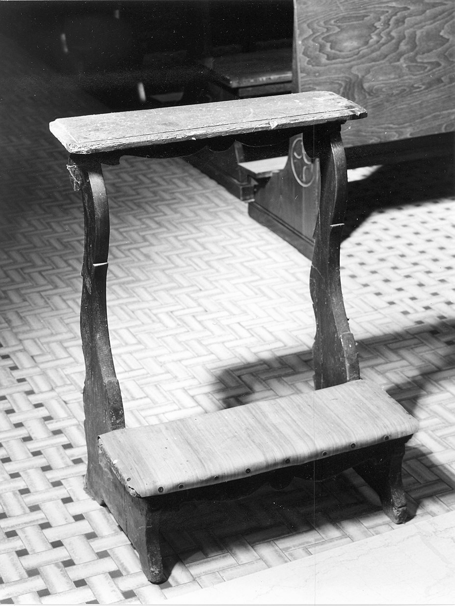 inginocchiatoio - ambito piacentino (sec. XVIII)