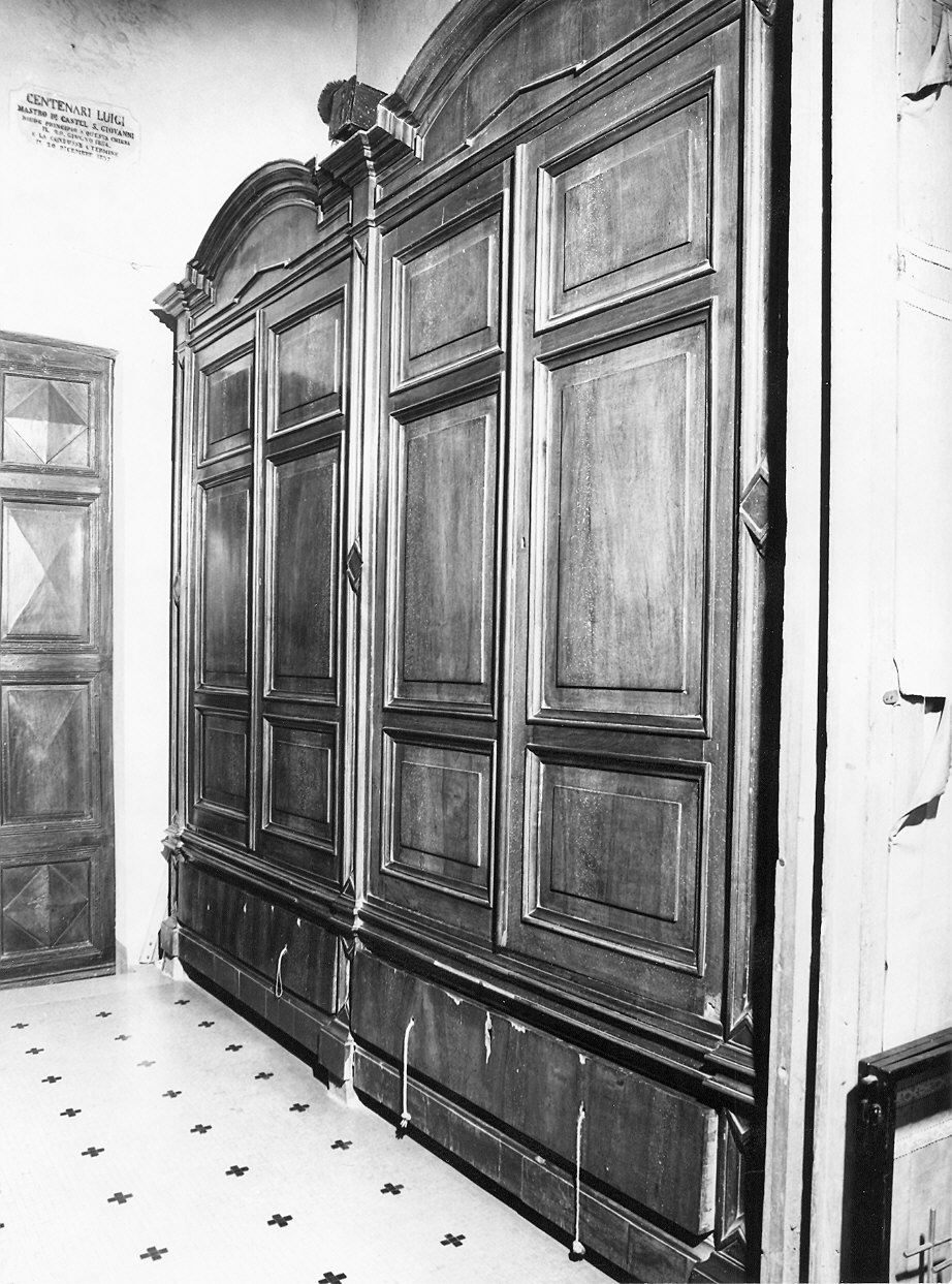 armadio da sacrestia - ambito piacentino (sec. XIX)