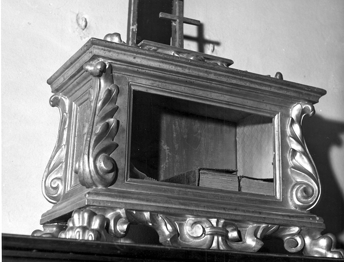 urna - ambito parmense (fine sec. XVIII)