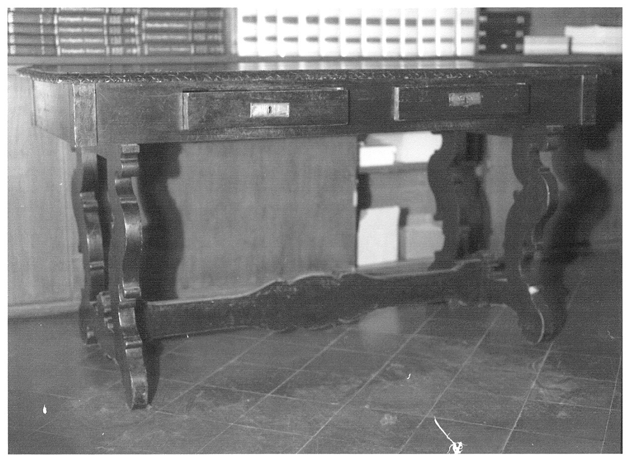 tavolo - produzione emiliana (fine/inizio secc. XIX/ XX)