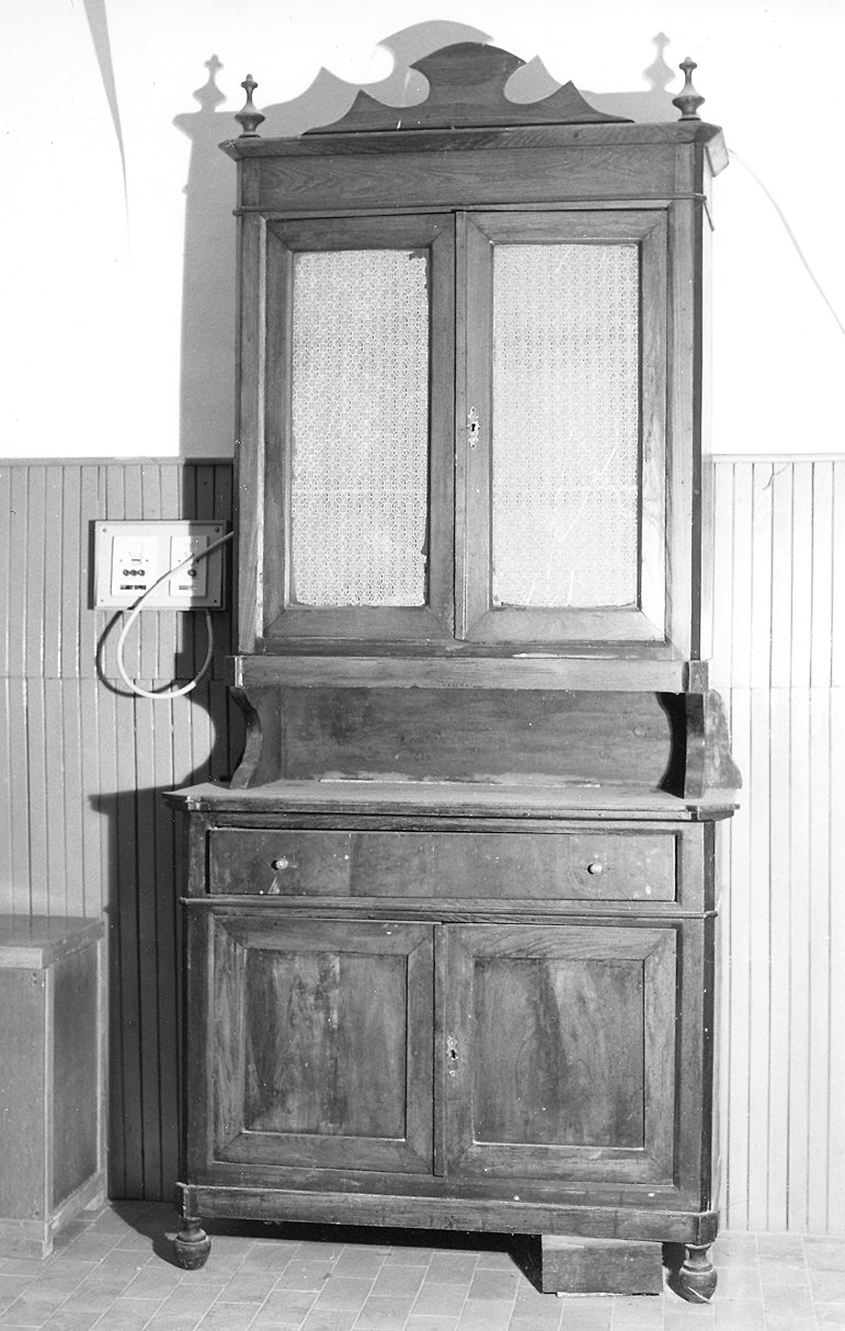 credenza con alzata - ambito parmense (ultimo quarto sec. XIX)