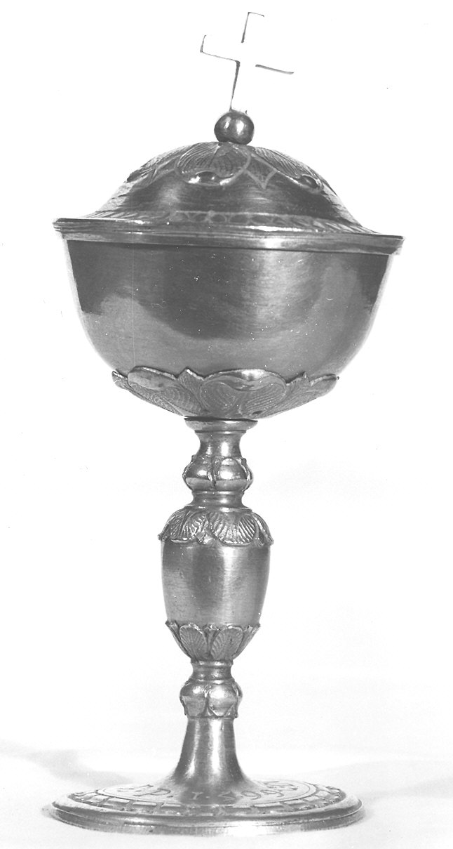 pisside - ambito emiliano (sec. XVI)