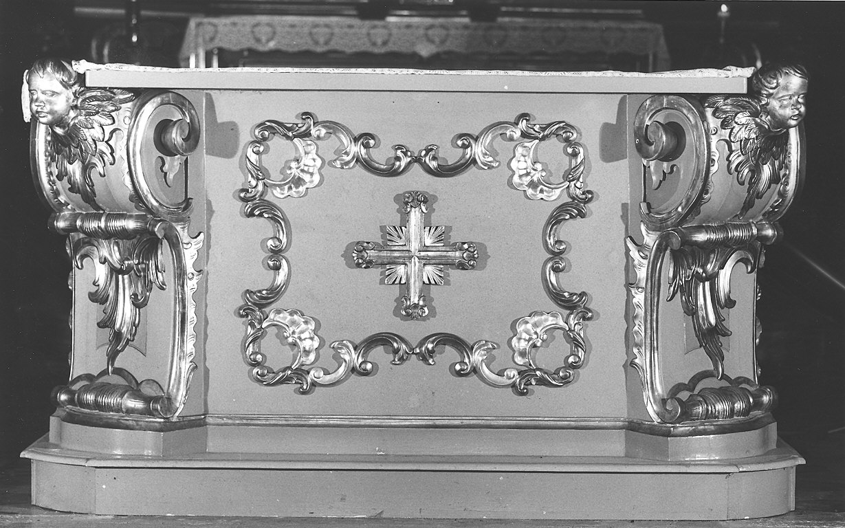 mensa d'altare di Ditta Tarasconi Rainaldo & Figli (sec. XX)