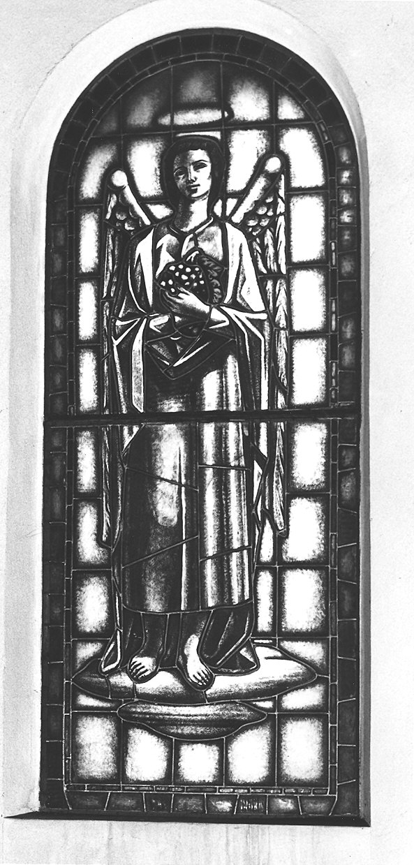 angelo con simbolo eucaristico: uva (vetrata) di Misani Giovanni (sec. XX)