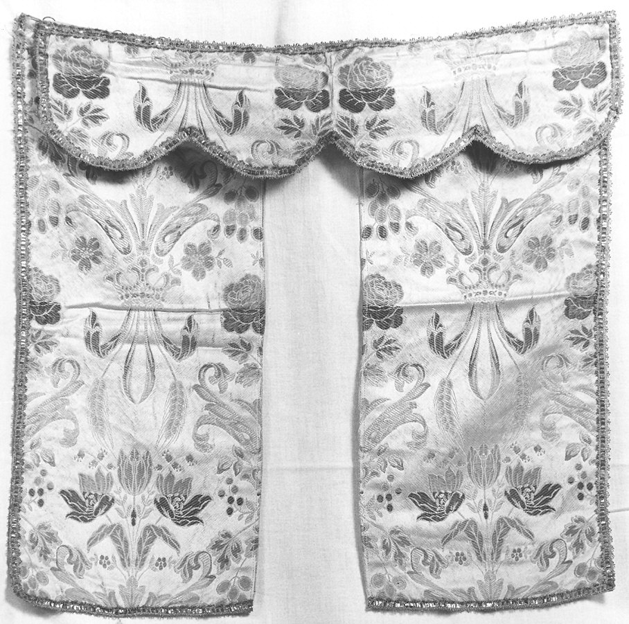 conopeo di tabernacolo - manifattura italiana (primo quarto sec. XX)