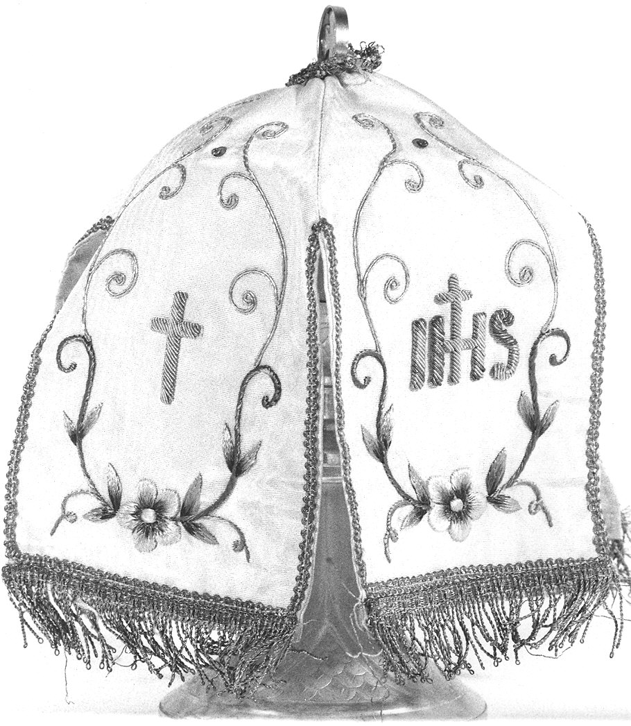 conopeo di pisside - manifattura parmense (seconda metà sec. XIX)