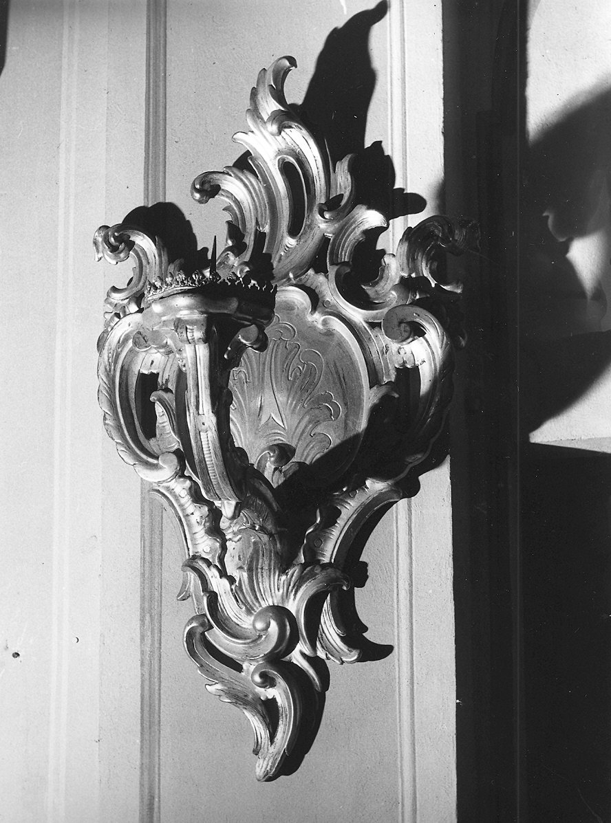 candeliere da parete di chiesa, serie - ambito parmense (ultimo quarto sec. XVIII)