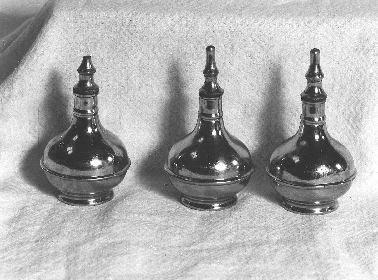 vasetti per oli santi, serie - ambito tedesco (fine sec. XIX)