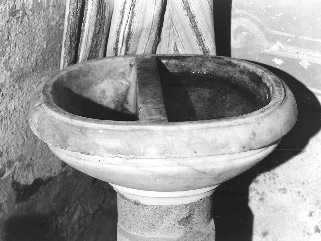 fonte battesimale - ambito parmense (sec. XVII)