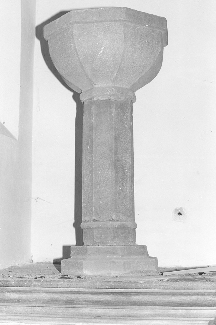 fonte battesimale - ambito parmense (sec. XVI)