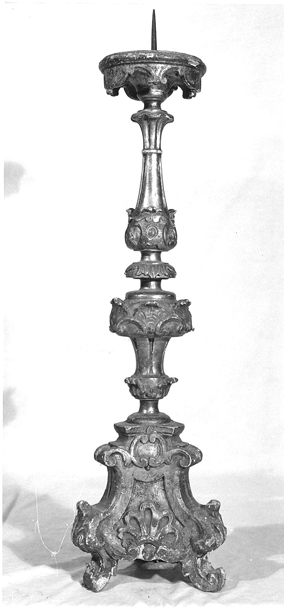 candeliere d'altare, serie - ambito piacentino (seconda metà sec. XVIII)