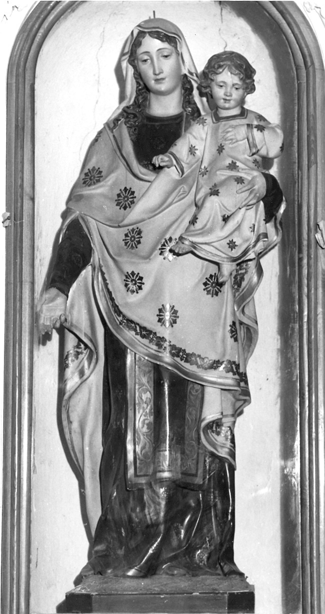 Madonna con Bambino (statua) - produzione Italia settentrionale (primo quarto sec. XX)