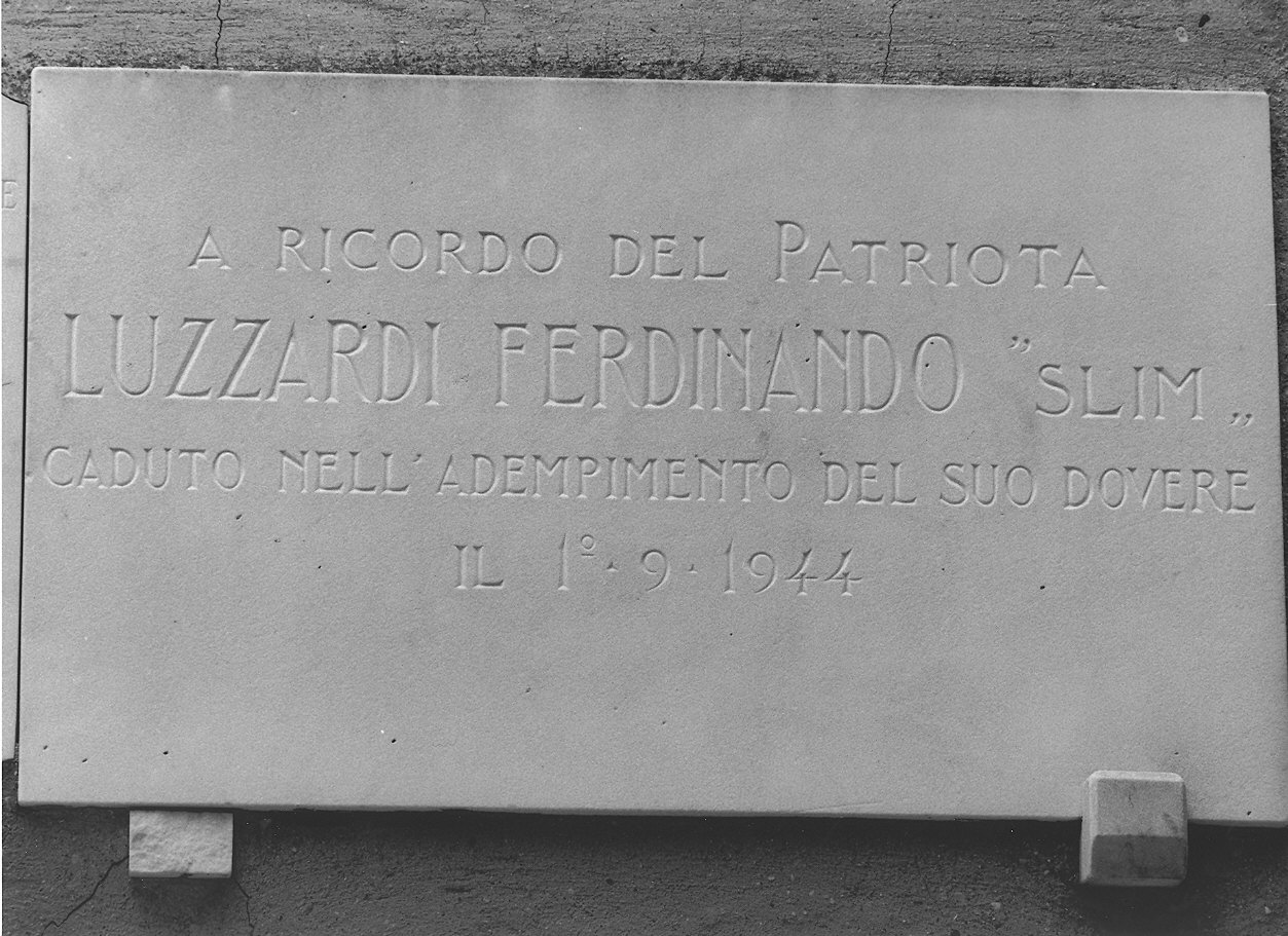 lapide commemorativa - ambito parmense (prima metà sec. XX)
