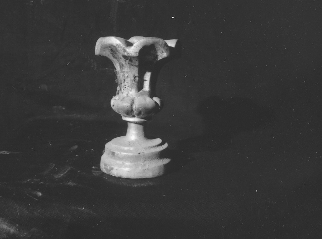 vaso d'altare con composizione floreale, serie - ambito parmense (fine/inizio secc. XVIII/ XIX)