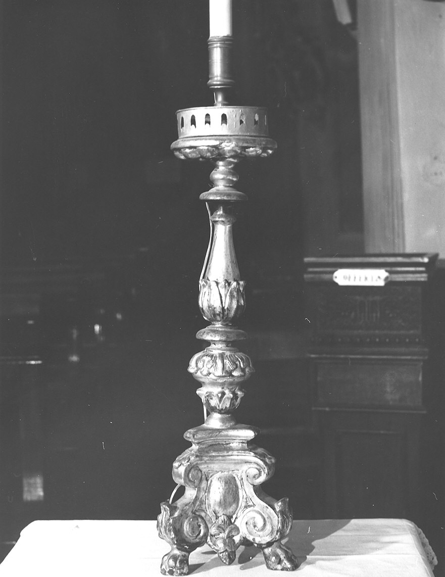 candeliere d'altare, serie - ambito parmense (sec. XVIII)