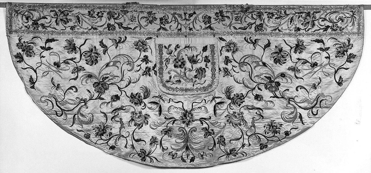 piviale - manifattura italiana (seconda metà sec. XVIII)