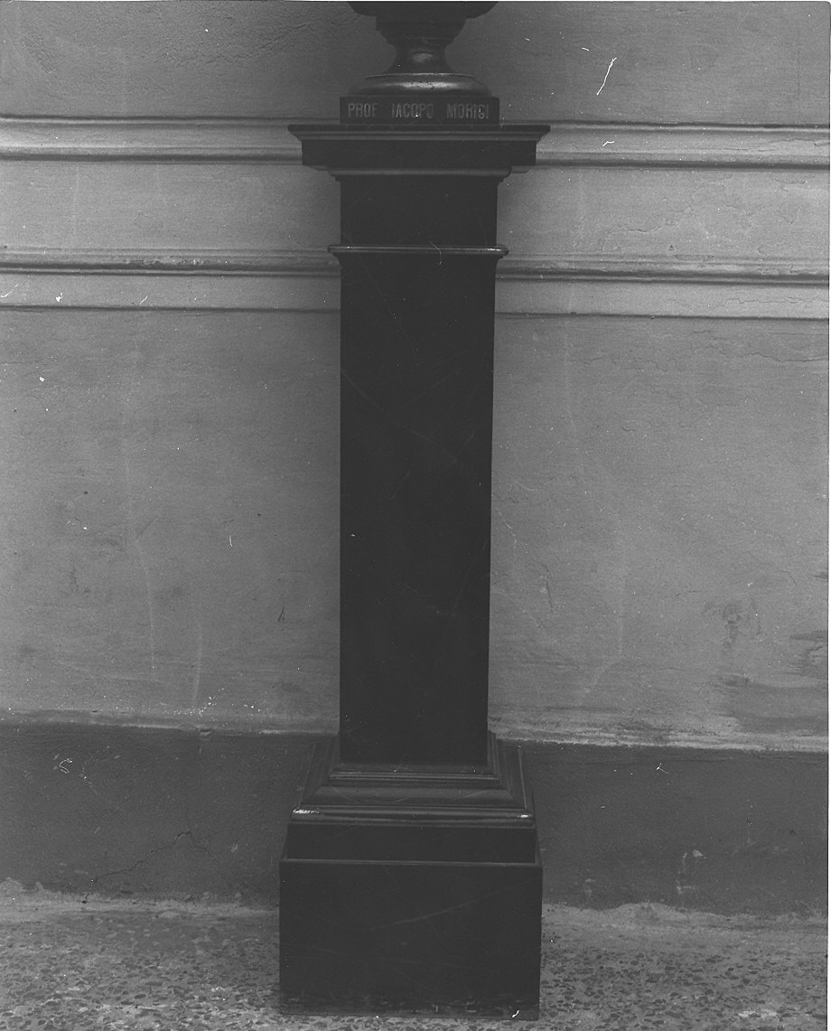 piedistallo - ambito piacentino (ultimo quarto sec. XIX)