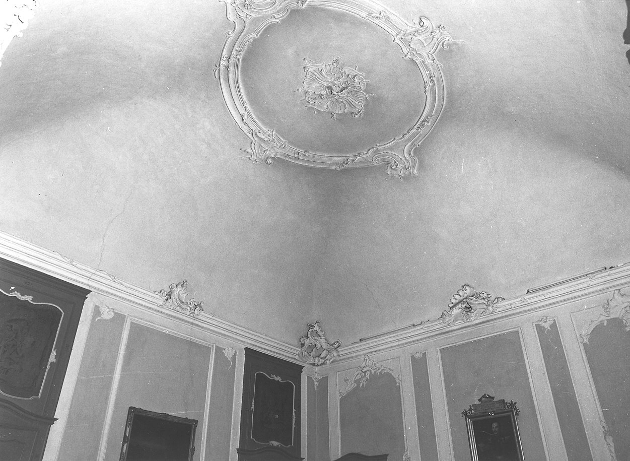 decorazione plastica, complesso decorativo - ambito piacentino (metà sec. XVIII)