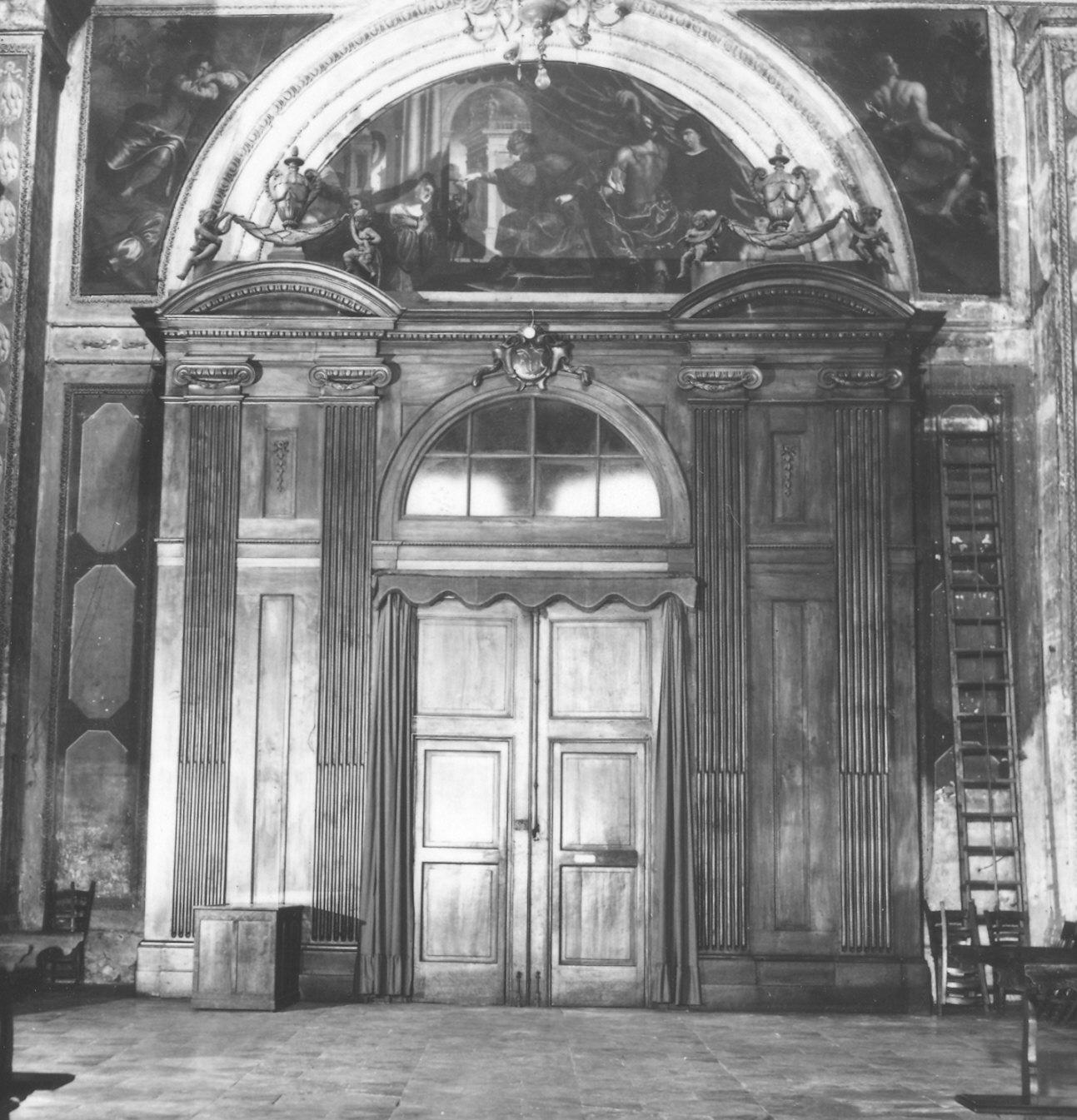 bussola d'ingresso di Bigotti Raffaele, Prati Giovanni (sec. XVIII)