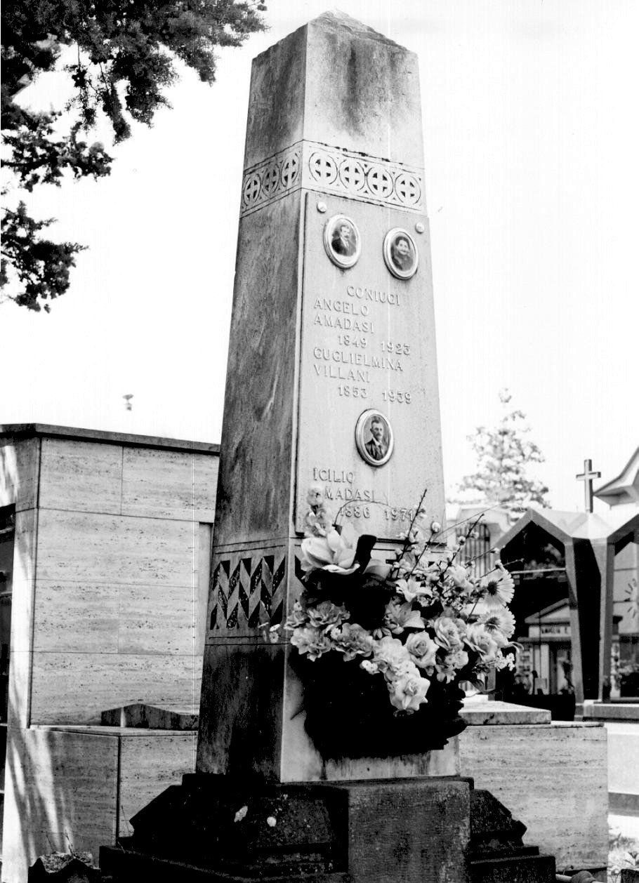 monumento funebre - a obelisco - ambito parmense (sec. XX)