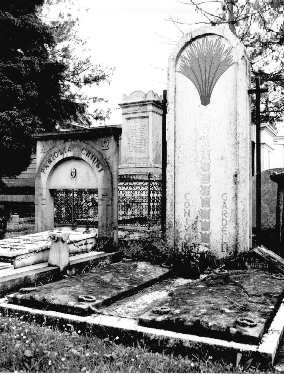 monumento funebre - a lastra - ambito parmense (sec. XX)