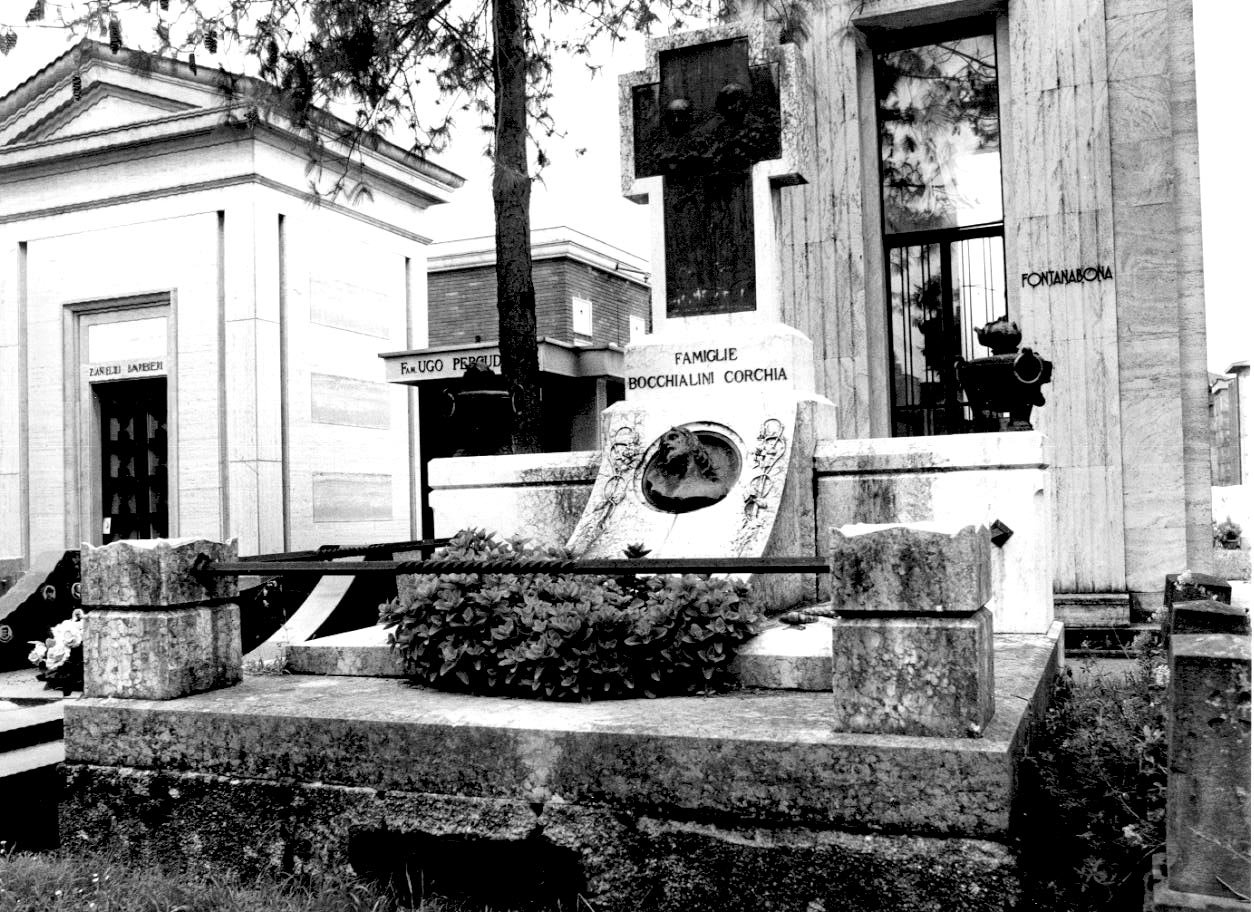 monumento funebre di Trombara Emilio (primo quarto sec. XX)