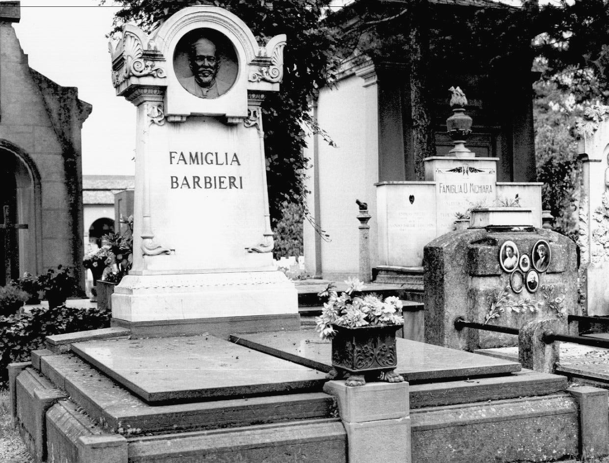 monumento funebre - a lastra - ambito parmense (sec. XX)
