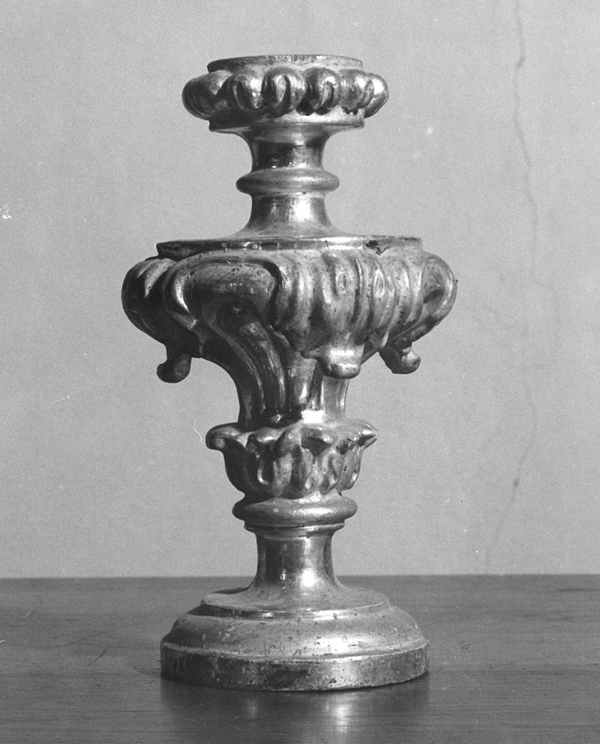 vaso d'altare con composizione floreale, serie - ambito parmense (seconda metà sec. XVIII)