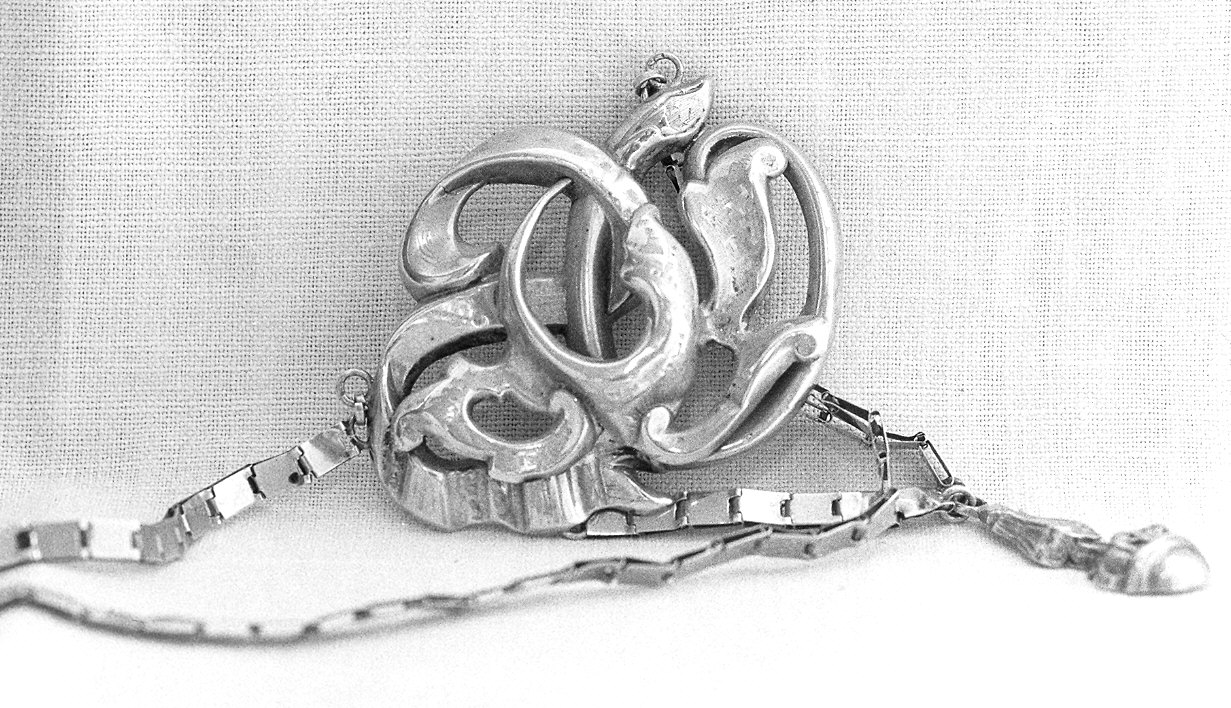 pendente - ambito Italia settentrionale (inizio sec. XX, sec. XX)