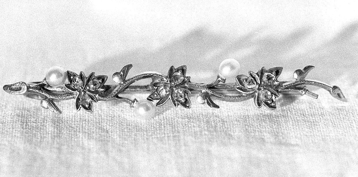 spilla - ambito Italia settentrionale (primo quarto sec. XX)