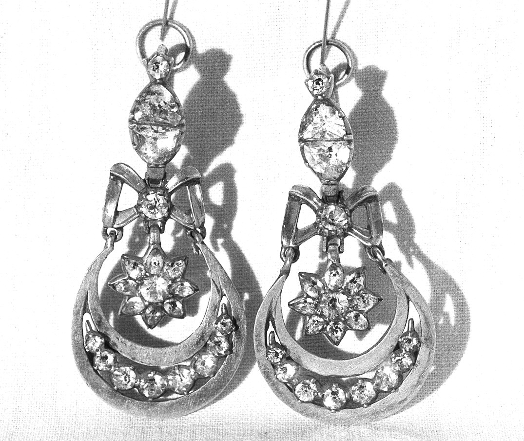 orecchino - a pendente, coppia - ambito Italia settentrionale (primo quarto sec. XX)