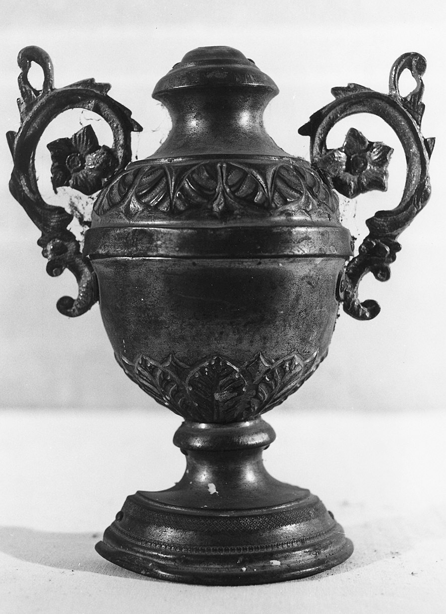 vaso d'altare, serie - ambito parmense (primo quarto, primo quarto sec. XIX, sec. XX)