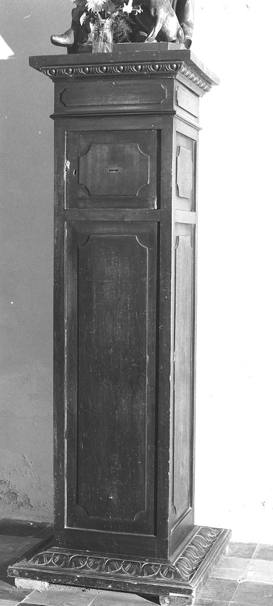 piedistallo, serie - ambito parmense (prima metà sec. XX)