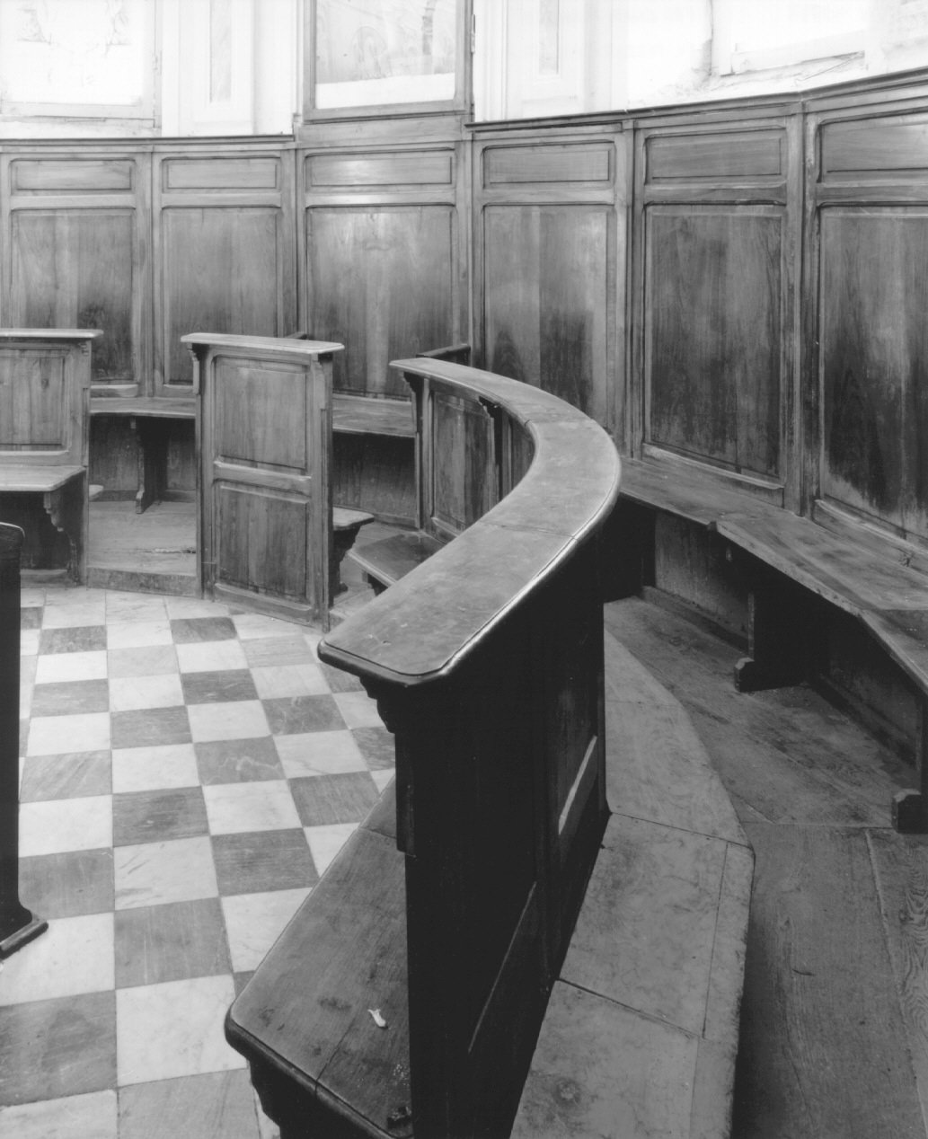 stalli del coro di Bertorelli Camillo (sec. XX)