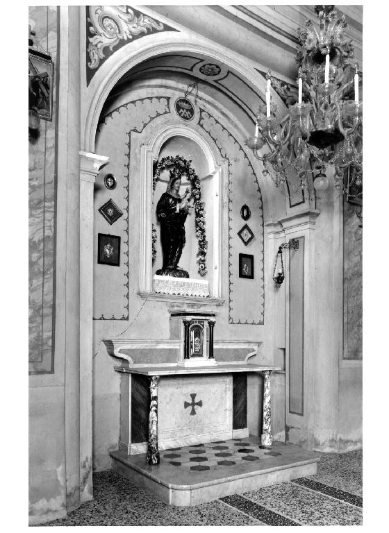 altare - ambito carrarese (sec. XX)