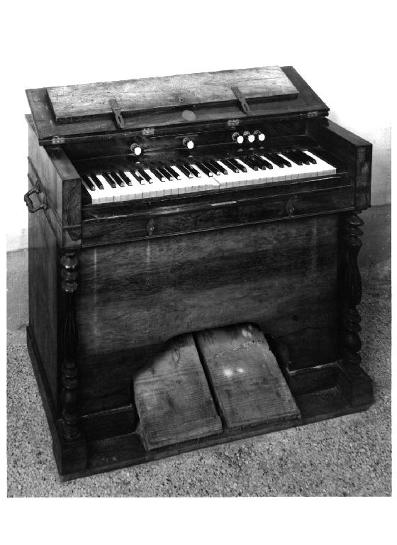 harmonium - ambito piacentino (primo quarto sec. XX)