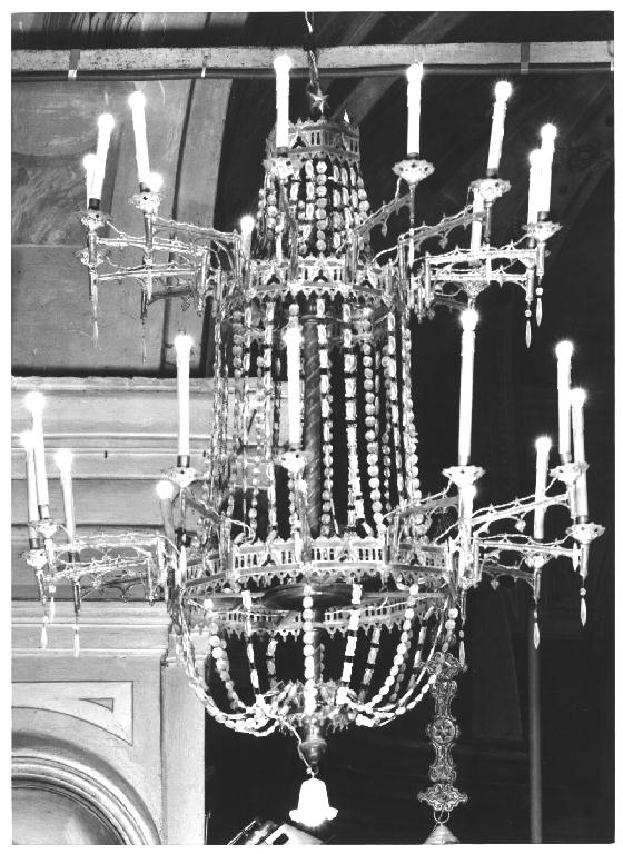 lampadario - ambito parmense (primo quarto sec. XX)