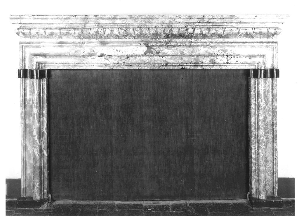 mostra di camino, opera isolata - ambito parmense (inizio sec. XVIII)