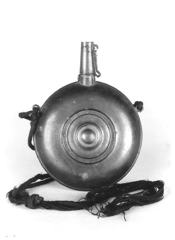 fiasca per la polvere da sparo, opera isolata - manifattura parmense (sec. XIX)