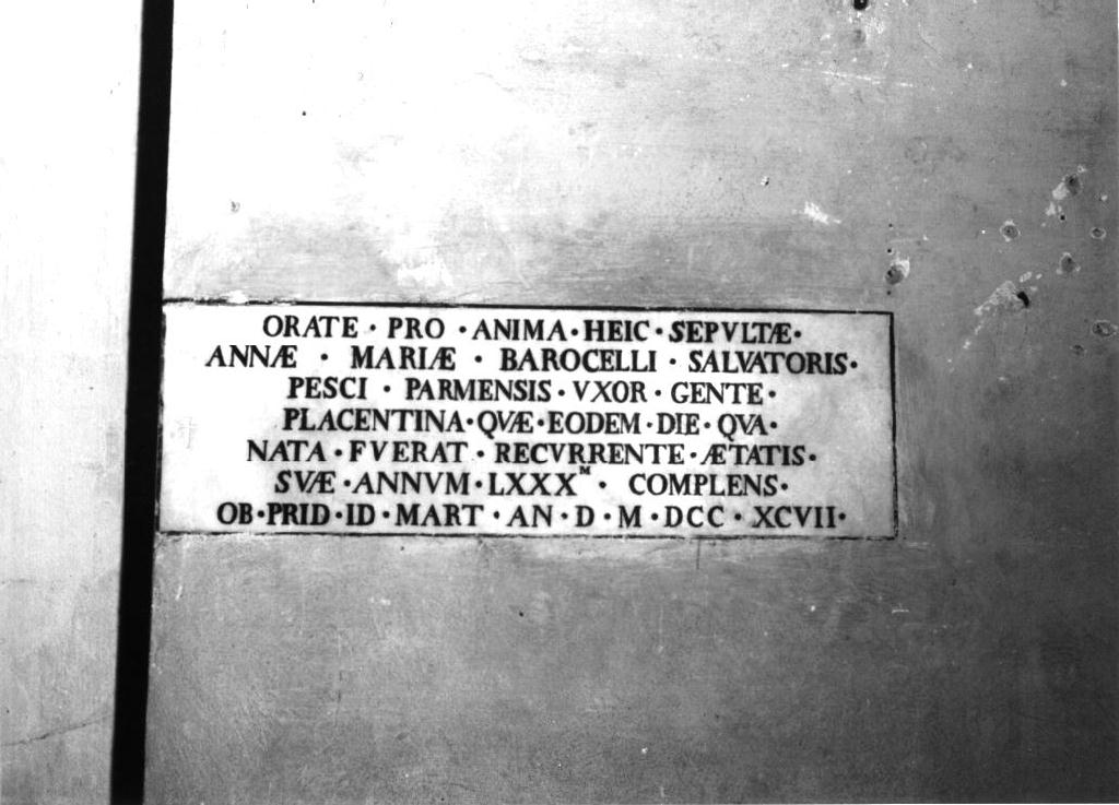 lapide tombale - ambito parmense (sec. XVIII)