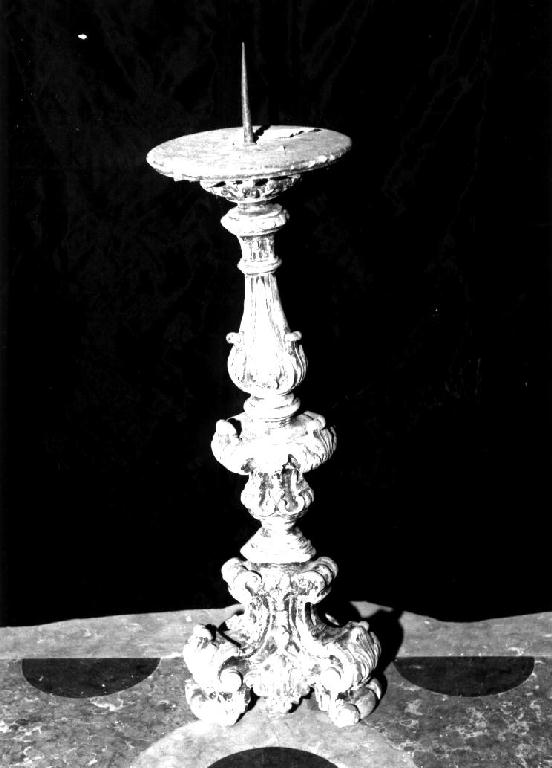 candeliere d'altare, serie - ambito parmense (metà sec. XVIII)