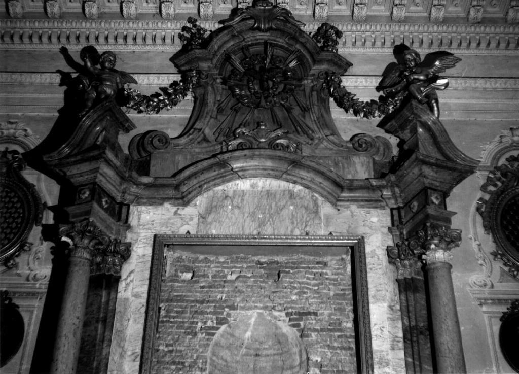 Angeli e motivi decorativi fitomorfi (cimasa, elemento d'insieme) di Marchetti Ignazio (bottega) (sec. XVIII)
